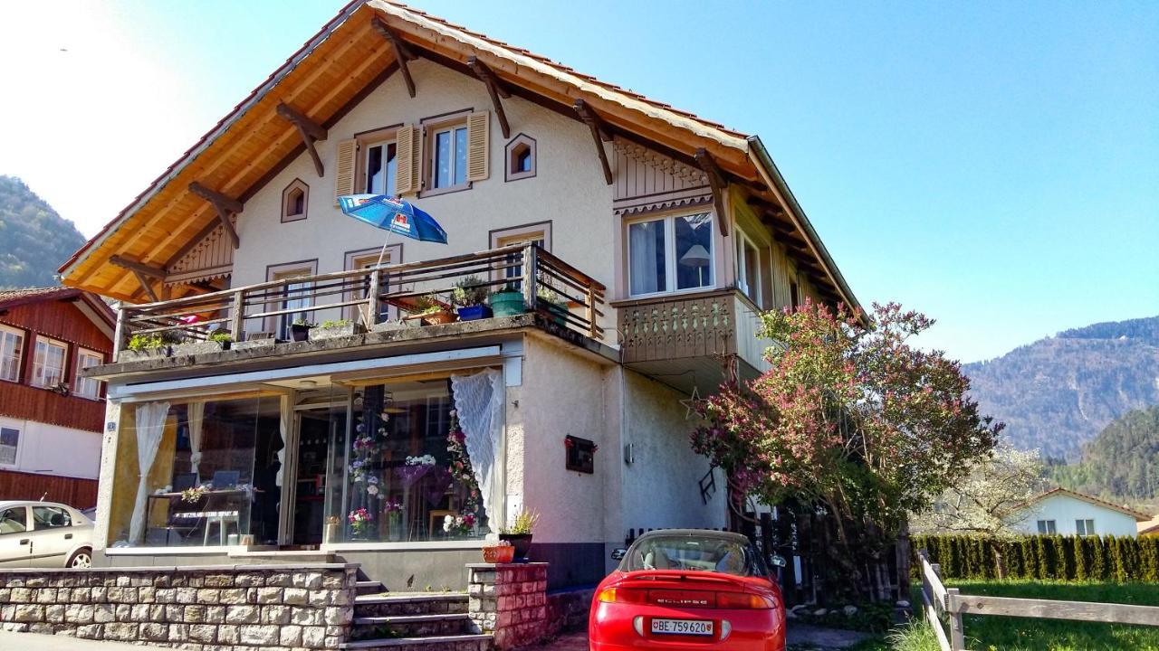 Swiss Holiday House Wilderswil Exterior foto
