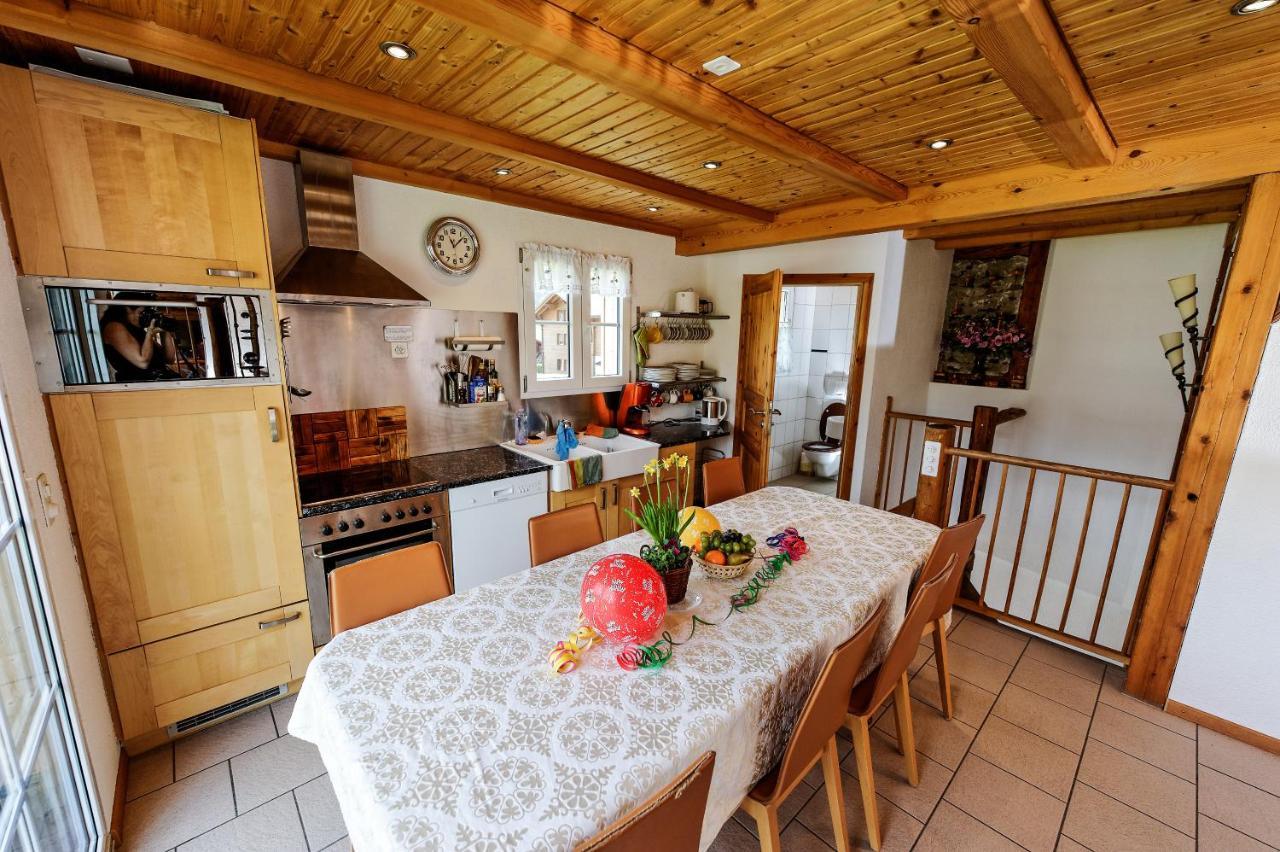 Swiss Holiday House Wilderswil Exterior foto